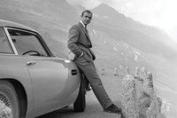 Pyramid James Bond Connery And Aston Martin Poster 91,5x61cm | Yourdecoration.nl