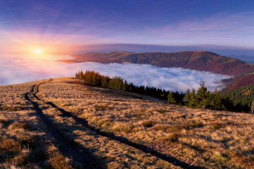 Dimex Sunrise in Mountains Fotobehang 375x250cm 5 banen | Yourdecoration.nl