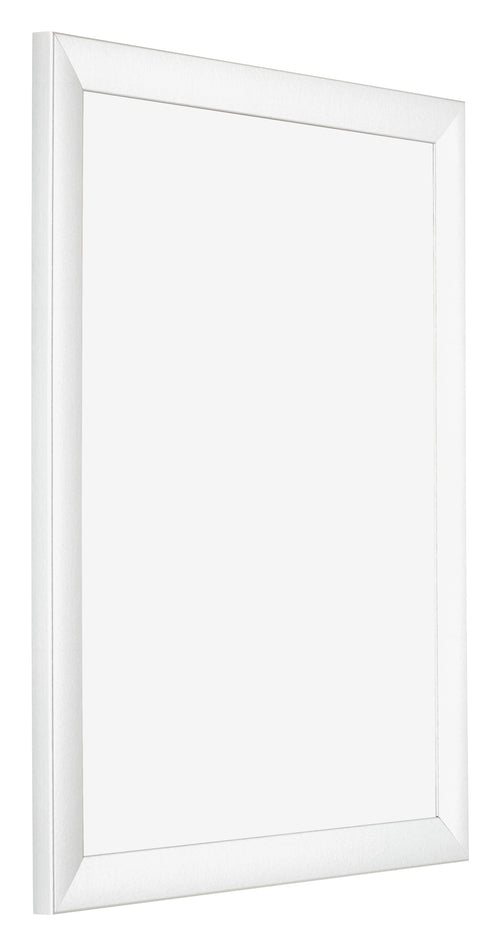 Fotolijst 70x90cm Wit Mat MDF Pisa Voorzijde Schuin | Yourdecoration.nl