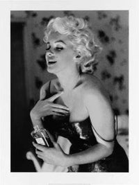 Ed Feingersh  Marilyn Monroe Chanel No.5 Kunstdruk 60x80cm | Yourdecoration.nl