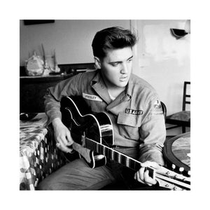 Pyramid Elvis Presley US Army Kunstdruk 40x40cm | Yourdecoration.nl