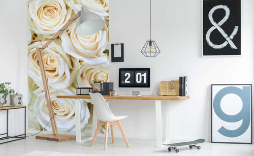 Dimex White Roses Fotobehang 150x250cm 2 banen Sfeer | Yourdecoration.nl