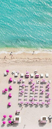 Komar Pink Umbrella Vlies Fotobehang 100x250cm 1 baan | Yourdecoration.nl