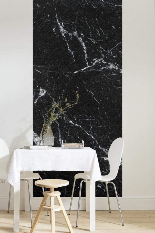 Komar Marble Nero Vlies Fotobehang 100x250cm 1 baan Sfeer | Yourdecoration.nl