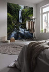 Komar Glenevin Falls Vlies Fotobehang 200x250cm 2 banen Sfeer | Yourdecoration.nl