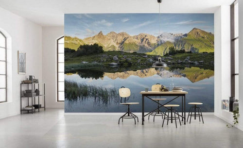 Komar AllgÃ¤u Spiegel Vlies Fotobehang 450x280cm 9 banen Sfeer | Yourdecoration.nl